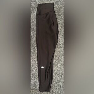 Alo High-Waist Airlift Legging (Espresso)